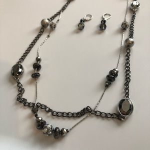 Long paparazzi necklace and earrings